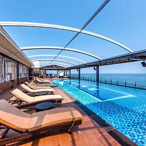 Dyne Oceano Hotel